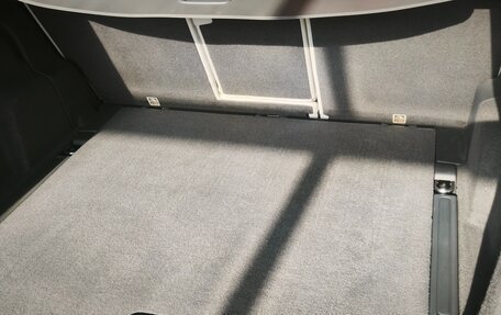 Land Rover Discovery Sport I рестайлинг, 2015 год, 2 750 000 рублей, 16 фотография