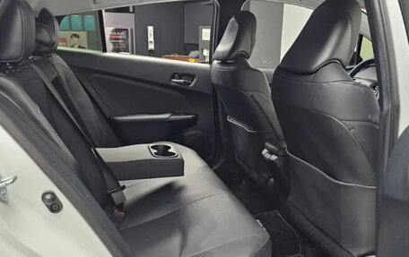 Toyota Prius IV XW50, 2021 год, 2 100 202 рублей, 11 фотография