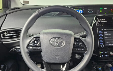 Toyota Prius IV XW50, 2021 год, 2 100 202 рублей, 16 фотография