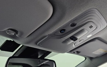 Toyota Prius IV XW50, 2021 год, 2 100 202 рублей, 19 фотография