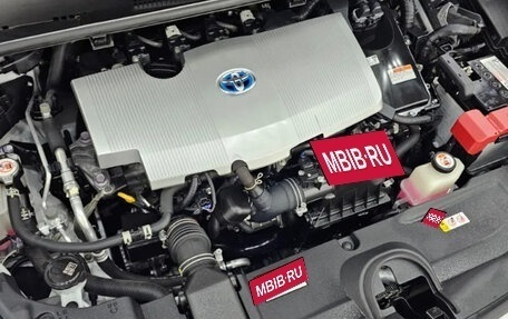 Toyota Prius IV XW50, 2021 год, 2 100 202 рублей, 15 фотография