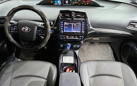 Toyota Prius IV XW50, 2022 год, 1 920 202 рублей, 6 фотография