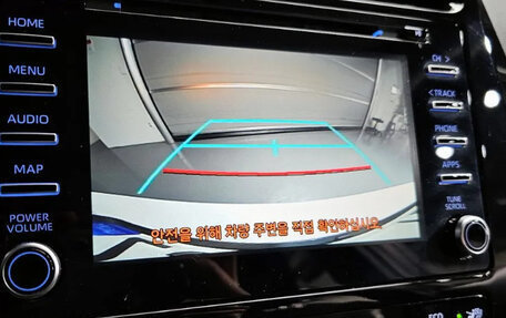 Toyota Prius IV XW50, 2022 год, 1 920 202 рублей, 7 фотография