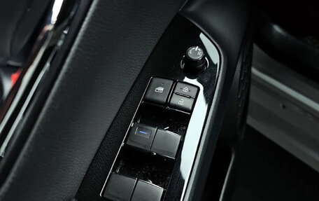 Toyota Prius IV XW50, 2022 год, 1 920 202 рублей, 8 фотография