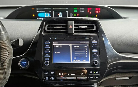 Toyota Prius IV XW50, 2022 год, 1 920 202 рублей, 11 фотография