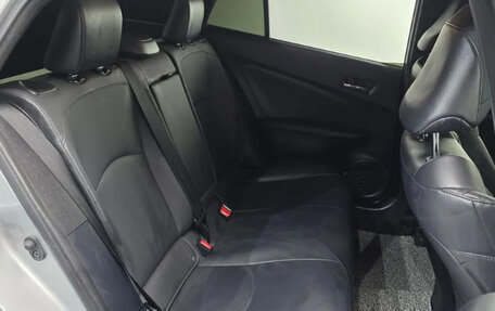 Toyota Prius IV XW50, 2021 год, 2 000 202 рублей, 2 фотография