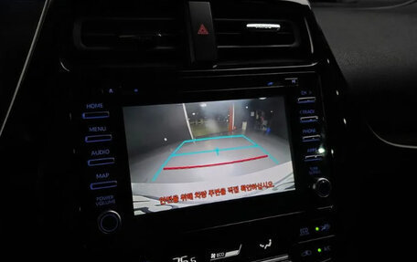 Toyota Prius IV XW50, 2021 год, 2 000 202 рублей, 17 фотография