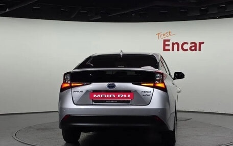 Toyota Prius IV XW50, 2021 год, 2 000 202 рублей, 4 фотография