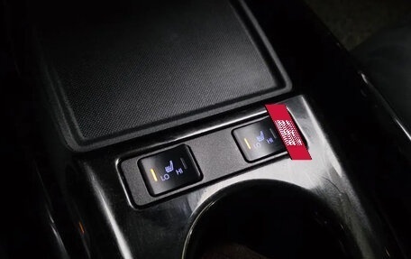 Toyota Prius IV XW50, 2021 год, 2 000 202 рублей, 5 фотография