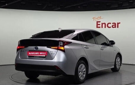 Toyota Prius IV XW50, 2021 год, 2 000 202 рублей, 19 фотография