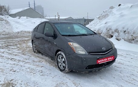 Toyota Prius, 2007 год, 545 000 рублей, 2 фотография