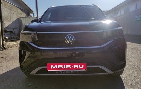 Volkswagen Taos, 2022 год, 2 100 000 рублей, 2 фотография