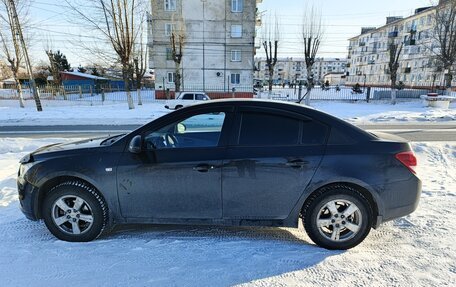 Chevrolet Cruze II, 2010 год, 599 000 рублей, 3 фотография