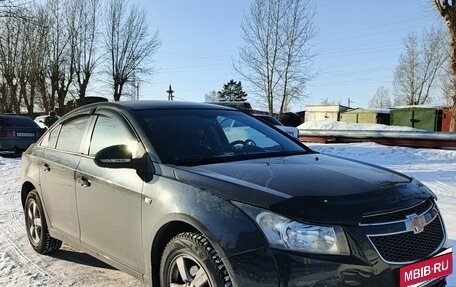 Chevrolet Cruze II, 2010 год, 599 000 рублей, 2 фотография