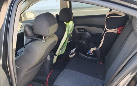 Chevrolet Cruze II, 2010 год, 599 000 рублей, 12 фотография