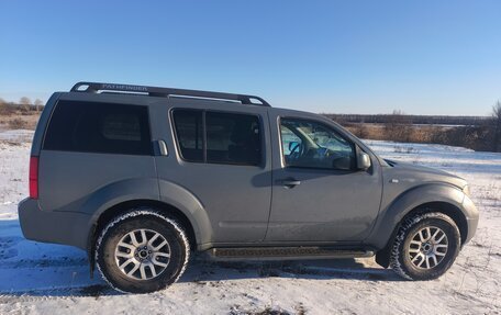 Nissan Pathfinder, 2006 год, 820 000 рублей, 1 фотография