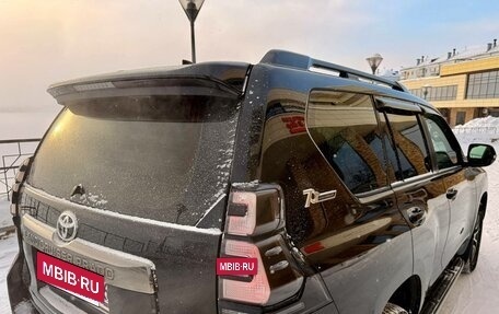 Toyota Land Cruiser Prado 150 рестайлинг 2, 2021 год, 6 900 000 рублей, 6 фотография