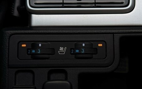 Toyota Land Cruiser Prado 150 рестайлинг 2, 2021 год, 6 900 000 рублей, 18 фотография