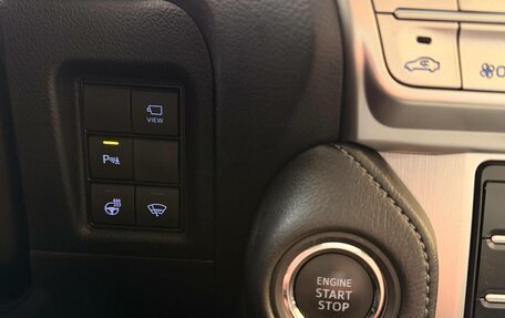 Toyota Land Cruiser Prado 150 рестайлинг 2, 2021 год, 6 900 000 рублей, 21 фотография