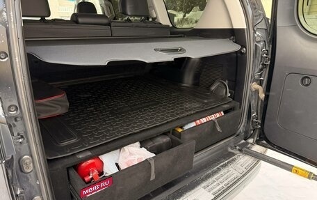 Toyota Land Cruiser Prado 150 рестайлинг 2, 2021 год, 6 900 000 рублей, 32 фотография