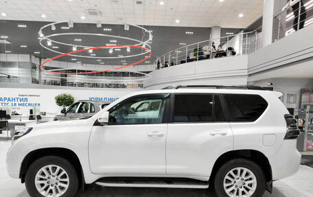 Toyota Land Cruiser Prado 150 рестайлинг 2, 2015 год, 3 990 000 рублей, 10 фотография