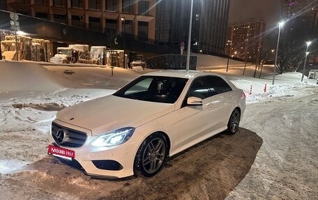 Mercedes-Benz E-Класс, 2015 год, 2 350 000 рублей, 3 фотография