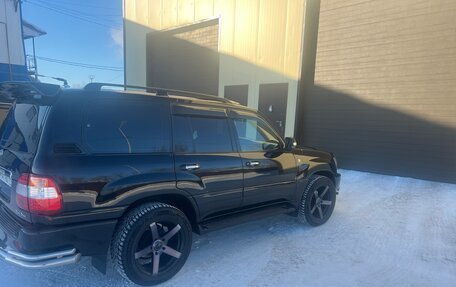 Toyota Land Cruiser 100 рестайлинг 2, 2003 год, 3 000 000 рублей, 2 фотография