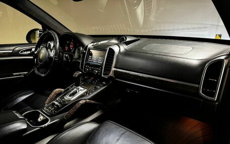 Porsche Cayenne III, 2012 год, 1 745 000 рублей, 11 фотография