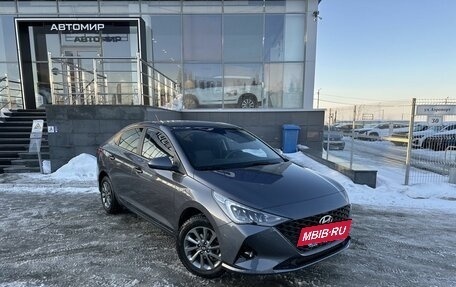 Hyundai Solaris II рестайлинг, 2021 год, 1 920 000 рублей, 3 фотография