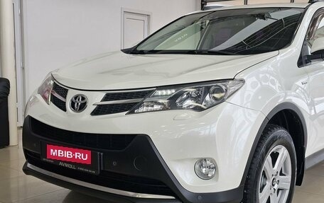 Toyota RAV4, 2014 год, 2 185 000 рублей, 3 фотография