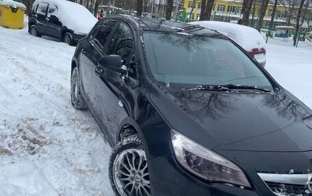 Opel Astra J, 2011 год, 520 000 рублей, 2 фотография