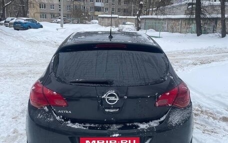 Opel Astra J, 2011 год, 520 000 рублей, 4 фотография