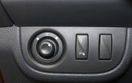 Renault Sandero II рестайлинг, 2014 год, 949 900 рублей, 16 фотография