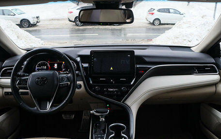 Toyota Camry, 2022 год, 3 770 000 рублей, 11 фотография