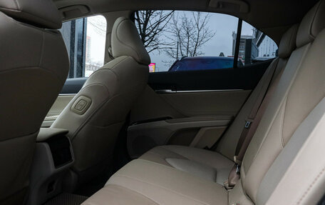 Toyota Camry, 2022 год, 3 770 000 рублей, 9 фотография