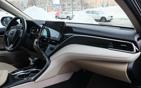 Toyota Camry, 2022 год, 3 770 000 рублей, 7 фотография