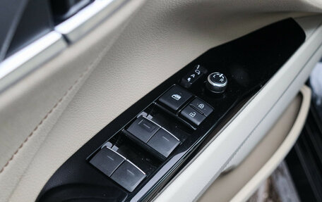 Toyota Camry, 2022 год, 3 770 000 рублей, 17 фотография