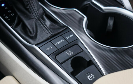 Toyota Camry, 2022 год, 3 770 000 рублей, 20 фотография