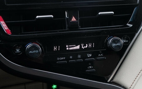 Toyota Camry, 2022 год, 3 770 000 рублей, 19 фотография