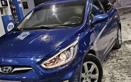 Hyundai Solaris II рестайлинг, 2013 год, 595 000 рублей, 1 фотография