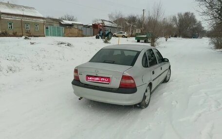 Opel Vectra B рестайлинг, 1998 год, 180 000 рублей, 1 фотография