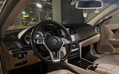 Mercedes-Benz E-Класс, 2013 год, 2 900 000 рублей, 11 фотография