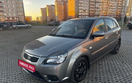 KIA Rio II, 2011 год, 700 000 рублей, 2 фотография