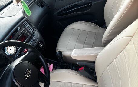 KIA Rio II, 2011 год, 700 000 рублей, 7 фотография