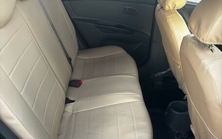 KIA Rio II, 2011 год, 700 000 рублей, 6 фотография