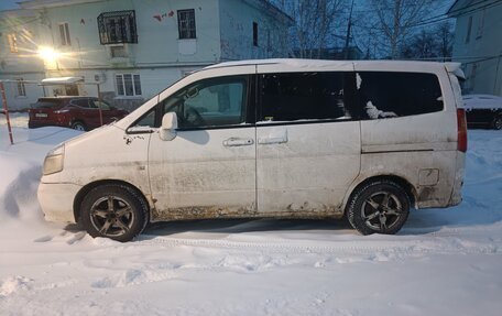 Nissan Serena II, 2001 год, 380 000 рублей, 3 фотография