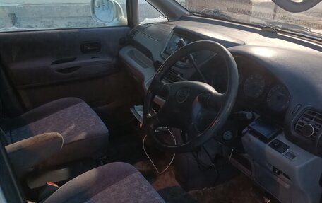 Nissan Serena II, 2001 год, 380 000 рублей, 12 фотография