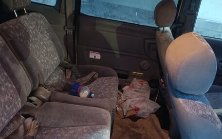 Nissan Serena II, 2001 год, 380 000 рублей, 13 фотография