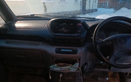 Nissan Serena II, 2001 год, 380 000 рублей, 14 фотография