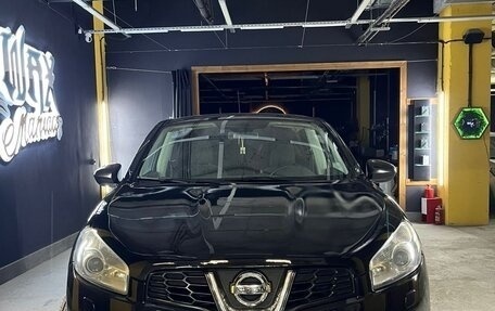Nissan Qashqai, 2010 год, 700 000 рублей, 2 фотография